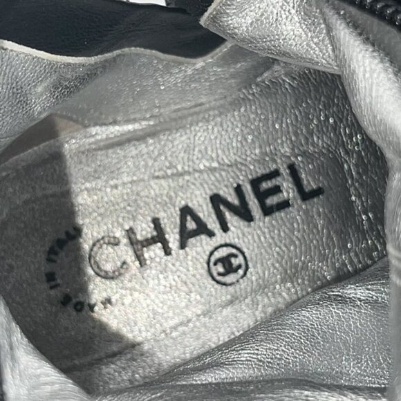 CHANEL Black Velvet Velour Knee High Boots W/Patent Heels/Cap Toe CC/ Logo Sz 40 - Picture 11 of 12